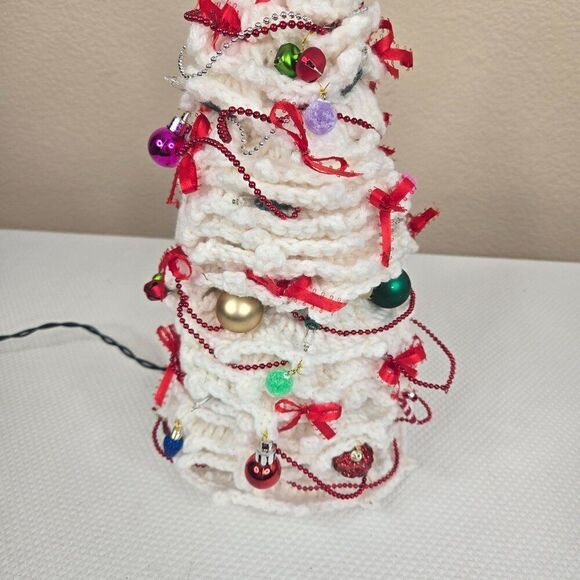 Vintage 80s Crochet Handmade White Christmas Tree Red Ribbons Ornaments Lights U - Picture 5 of 7